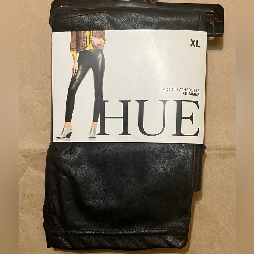 HUE Leatherette Leggings NWT